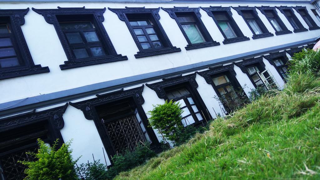 Hotel Heranya Kathmandu Buitenkant foto