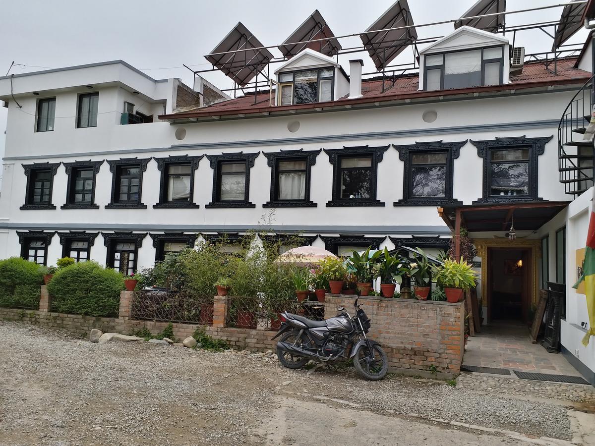Hotel Heranya Kathmandu Buitenkant foto