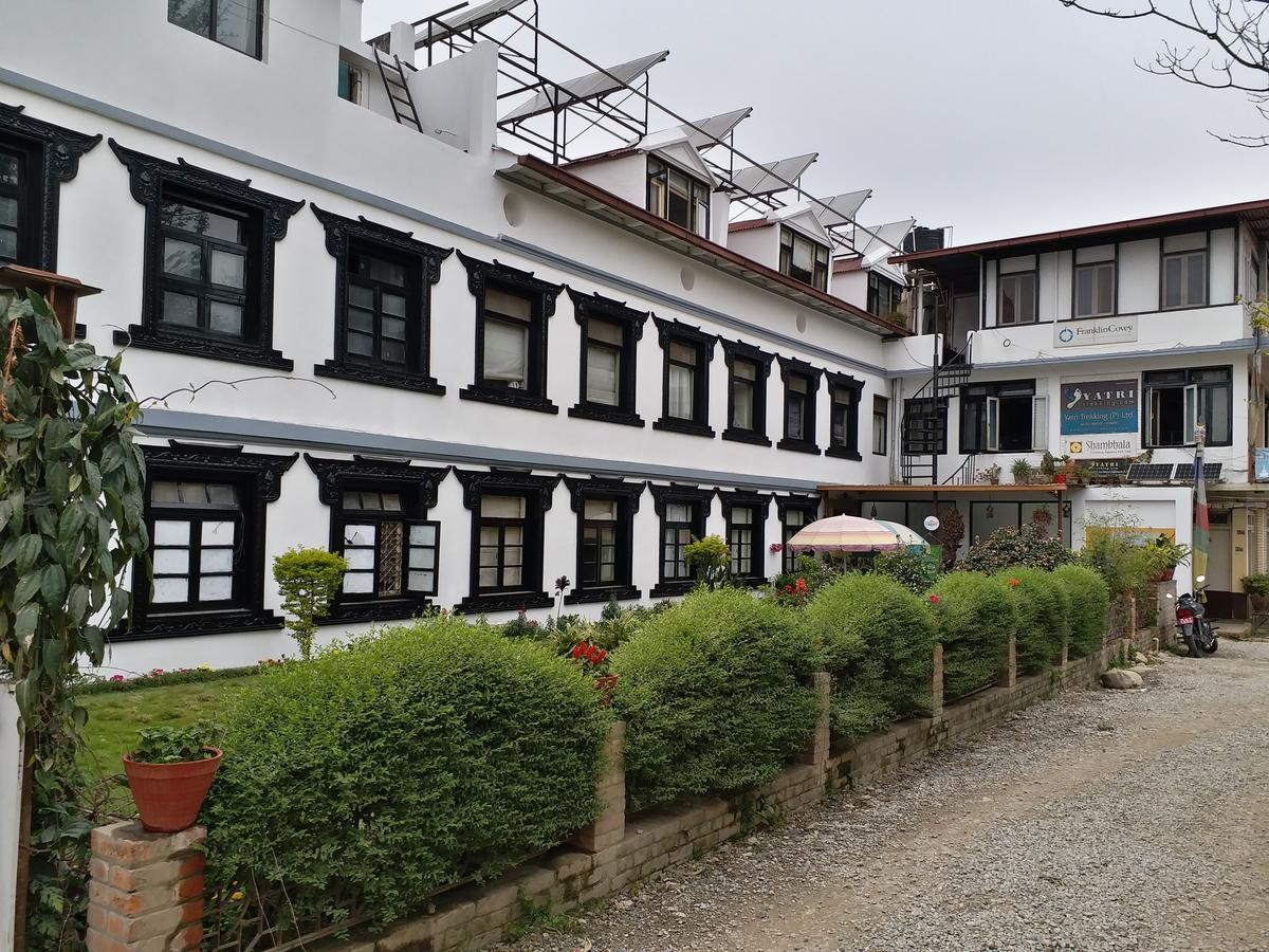 Hotel Heranya Kathmandu Buitenkant foto