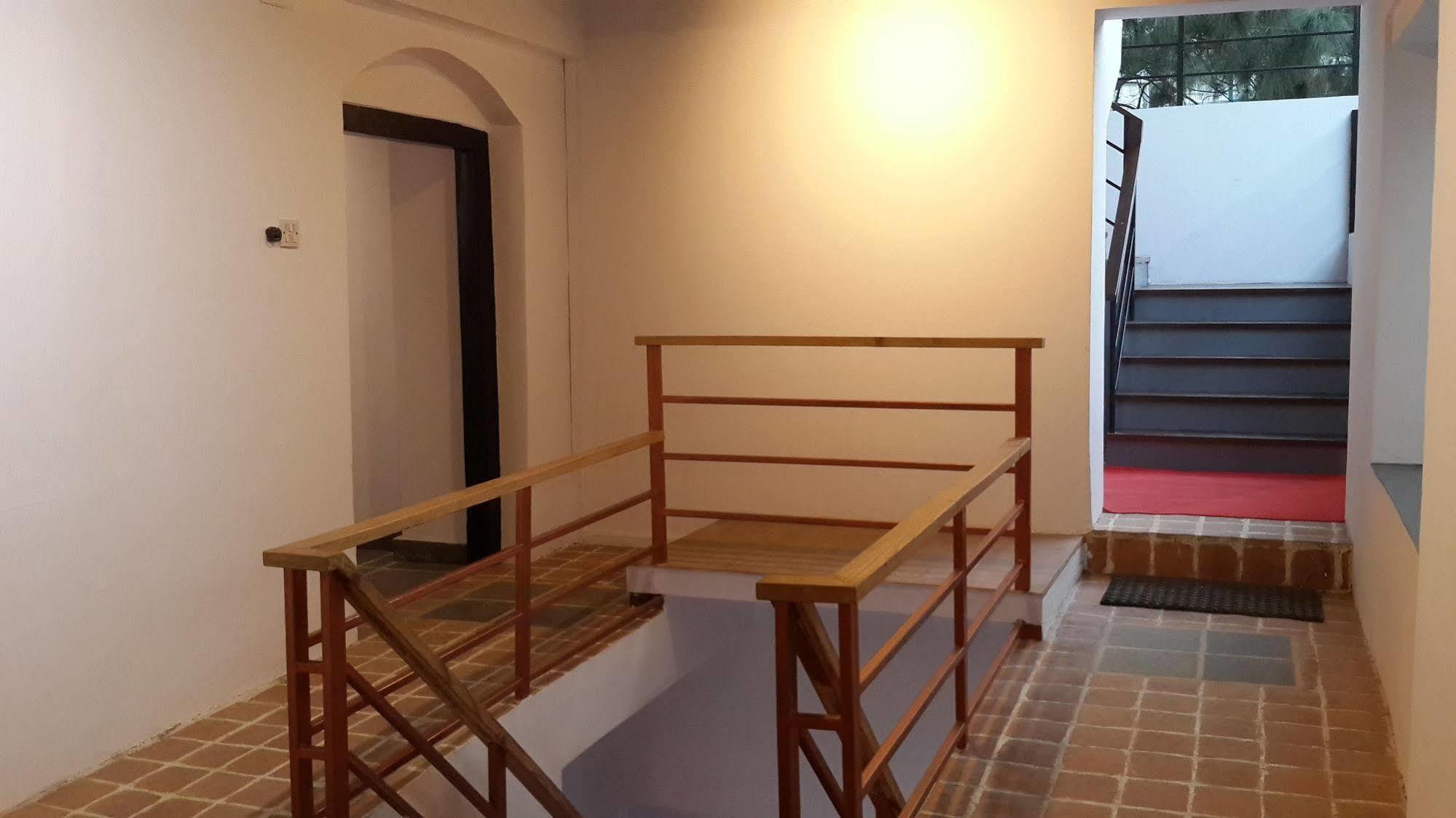 Hotel Heranya Kathmandu Buitenkant foto